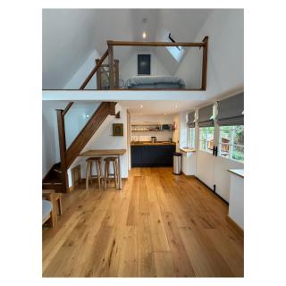 Ledsham Studio - 0