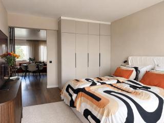 Borg Itsenäisyydenkatu, Centre Spacious 2-Room Apt, King Bed, Free Parking & Wifi - 2