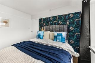 Cambridge Charm - Stylish & Pet Friendly - 2
