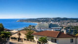 Spacious Duplex in Sitges with Sea Views, Terrace & Free Parking Area - 0
