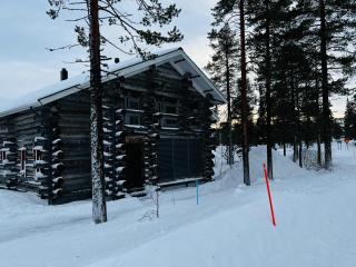 NAAVA- Pine log Villa on Utsuvaara fell in Levi - 8