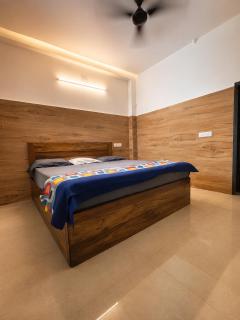 Gourinandan Lodge - Near Jagannath Temple & Puri Sea Beach with AC & Non AC Spacious Rooms - 7