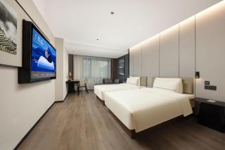 Atour Hotel Urumqi Hongshan Park Yangzijiang Road - 1
