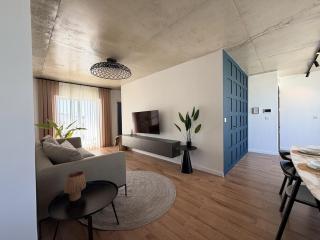 Luxury Penthouse with Pool and Terrace for 5 Guests - 9