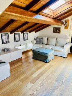 Elegante Mansarda di 100mq a Lucca Fuori ZTL con Ascensore - 5