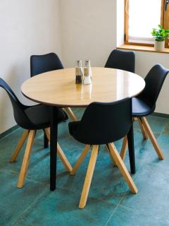 Oak Luxus City Suite - 4-8 Personen - Innenstadt - Parkplatz - 50kW DC - 1