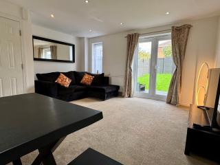 Spacious 4 bed home for Families & contractors. - 8
