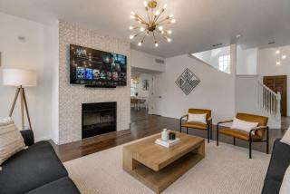 Luxury Retreat 6BR35BA Pool, Hot Tub & Game Room - 4