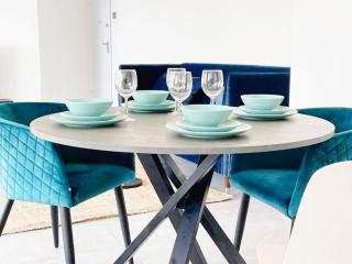 Private 1 bedroom Haven with Terrace and Parking - 8