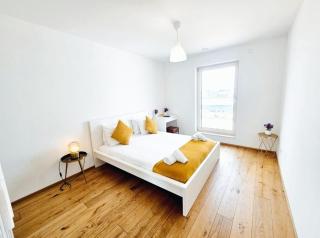 Private 1 bedroom Haven with Terrace and Parking - 3