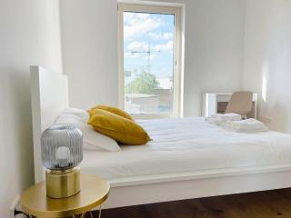 Private 1 bedroom Haven with Terrace and Parking - 6