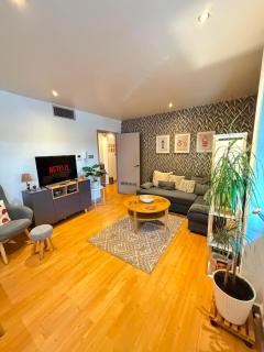 Deluxe, peaceful city centre flat - Free Parking - 3
