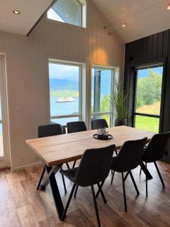 Olden Fjord Villa - 4