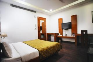 Hotel Haris Court Lajpat Nagar - 5