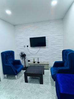 Eko City Apartment - 24hrs Power, Security, Wifi, Netflix, Fully Equipped Kitchen - 1