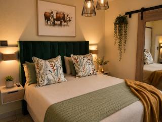 Falcons Rest - 9