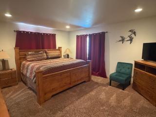 RR-Johnson Suite 2 - 6