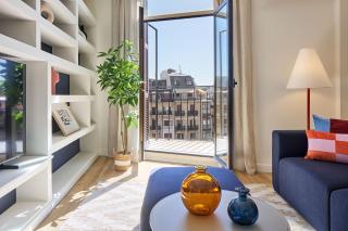 The Rentals Collection - Plaza Easo Attic - 8