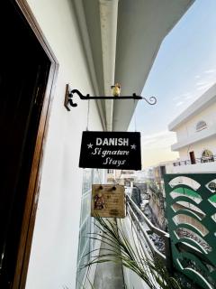 Calm & Cozy 1 BHK -Danish Signature Stays - 9