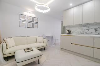 Piastów Homely Apartment by BookingHost - 0