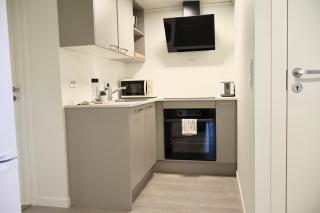 EG Apartment, Walk to Hospital & City - 5