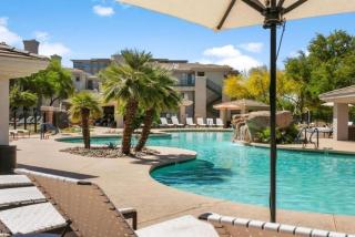 CozySuites at Kierland Commons - 7