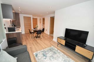 Bright & Contemporary 1 Bedroom Apartment in Leeds - 2