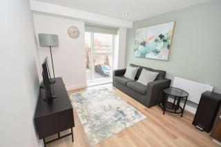 Bright & Contemporary 1 Bedroom Apartment in Leeds - 1