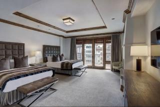 Platinum 4 Bedroom Vacation Rental In The Heart Of Vail That Includes Ski Valet, Ski Deck, Rooftop Pool, Panoramic Views - 4