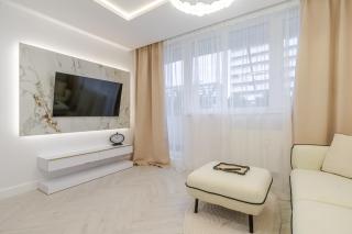 Piastów Homely Apartment by BookingHost - 2