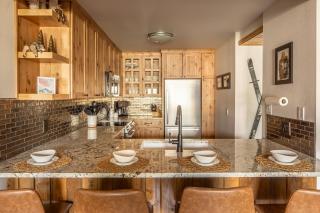 Larkspur at Skycrest - 2