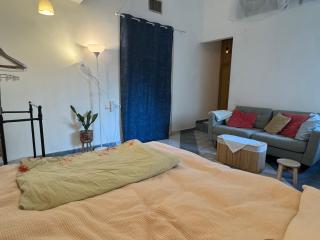 Central, Comfy, Quiet - 1