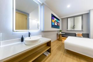 Shanghai Xinhui City Hotel ,Close to Changshou Road Metro & Jing'an Temple - 2