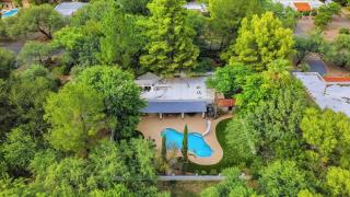Golf & Pool Oasis Retreat - 0