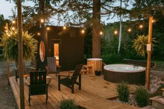 Wolegib Waterfront Retreat with Hot Tub - 9