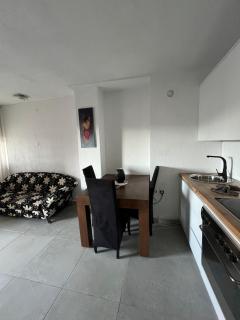 Cozy Central Apartment in Prishtina - 7