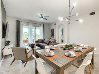 Beautiful 2BR with Waterpark & Private Game Room - 1