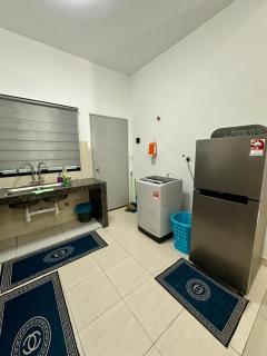 Homestay Aisya D'Sepang KLIA 4R 2BR netflix fully aircond - 2