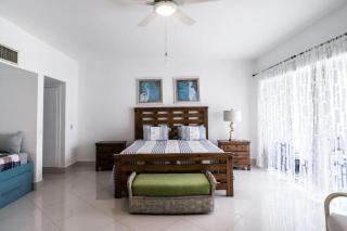 Sea Winds Seaside Family Stay - Spacious - 5