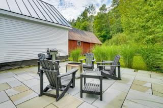 Modern Farmhouse Between Mount Snow & Stratton! - 8