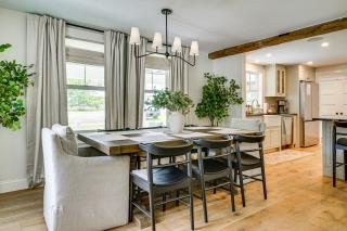 Modern Farmhouse Between Mount Snow & Stratton! - 2