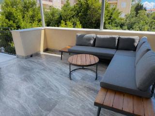Providenca Beachfront Apartments II - Private Parking - 2