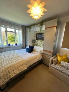 The Woking Suite Designer Flat near Town Centre - Woking - 3