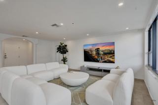 Ocean View 2BD Penthouse Beach Service PH-6 - 4