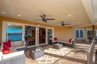 Lakefront House with Hot Tub Dock Game Room - 3