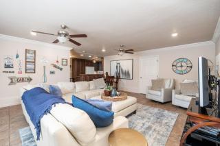 Lakeside Chalet w Game Room & Private Boat Slip - 0