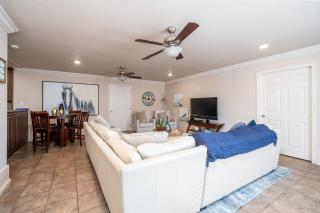 Lakeside Chalet w Game Room & Private Boat Slip - 5