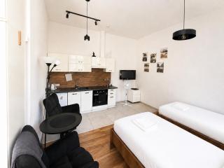 Studio Stare Miasto - Rynek - FV - 1