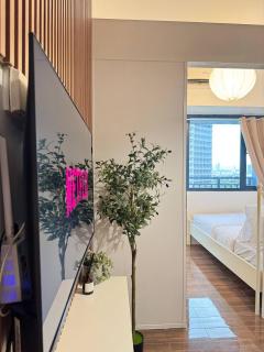 Central Makati City View with Fast WiFi and Netflix - 8