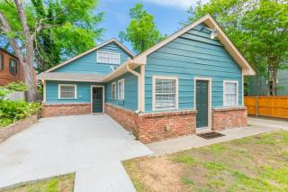 Indulge yourself at The Ivy- 3 bdrm in Downtown LR - 9